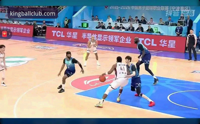 浙江加时绝杀宁波晋级八强，兰道夫33分闪耀季后赛最新动态